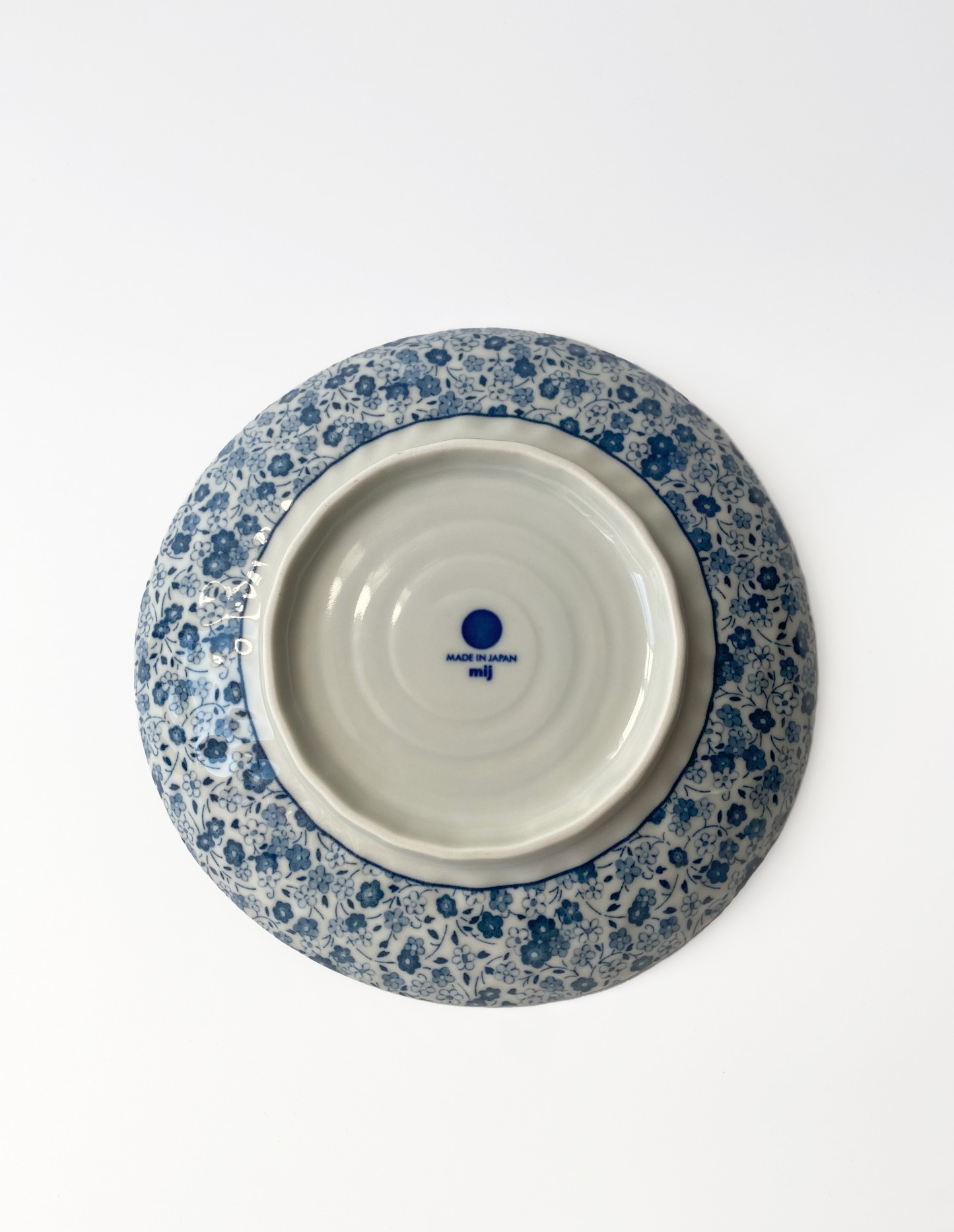 Blue Daisy uneven side plate 19cm
