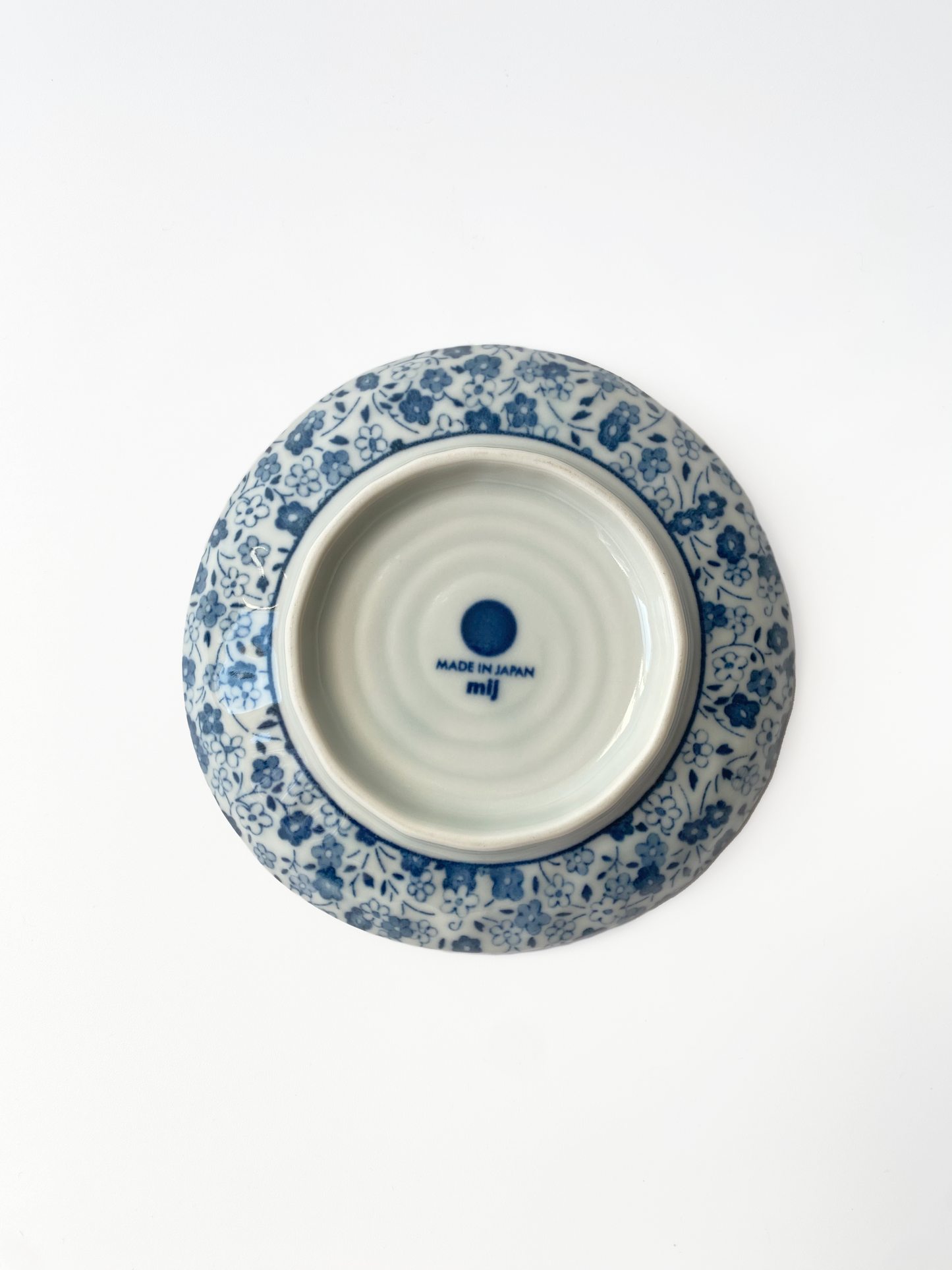 Blue Daisy uneven small plate 12cm