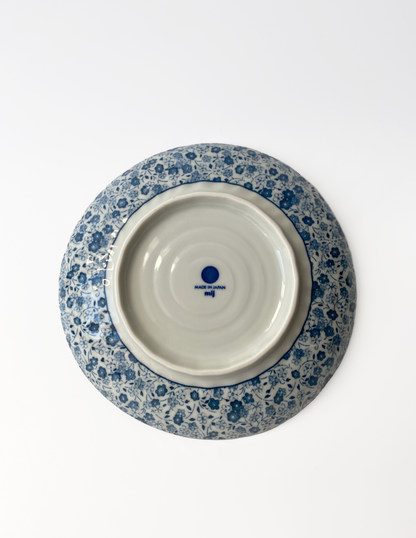 Blue Daisy uneven side plate 19cm