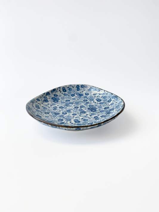 Blue Daisy uneven small plate 12cm