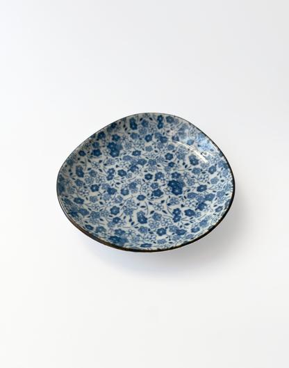 Blue Daisy uneven small plate 12cm