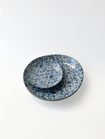 Blue Daisy uneven small plate 12cm